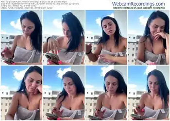 stripchat-kimkelly13-08-24-2025-07-59-49