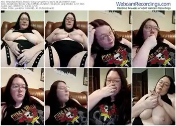 stripchat-sexycurvyemilyy-08-28-2025-00-48-57