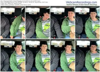 stripchat-reggie_roxie-11-16-2025-12-28-37