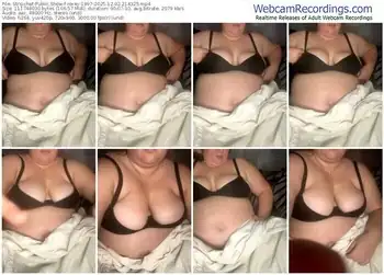 stripchat-roxey-1997-12-02-2025-21-43-25