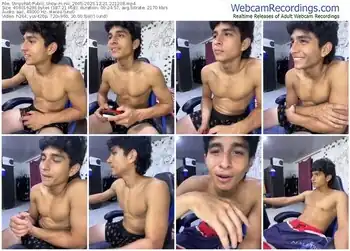 stripchat-nic_2005-12-21-2025-22-12-08