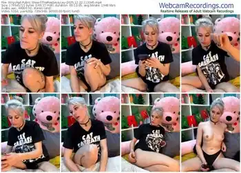 stripchat-therealjessyley-12-22-2025-11-33-45